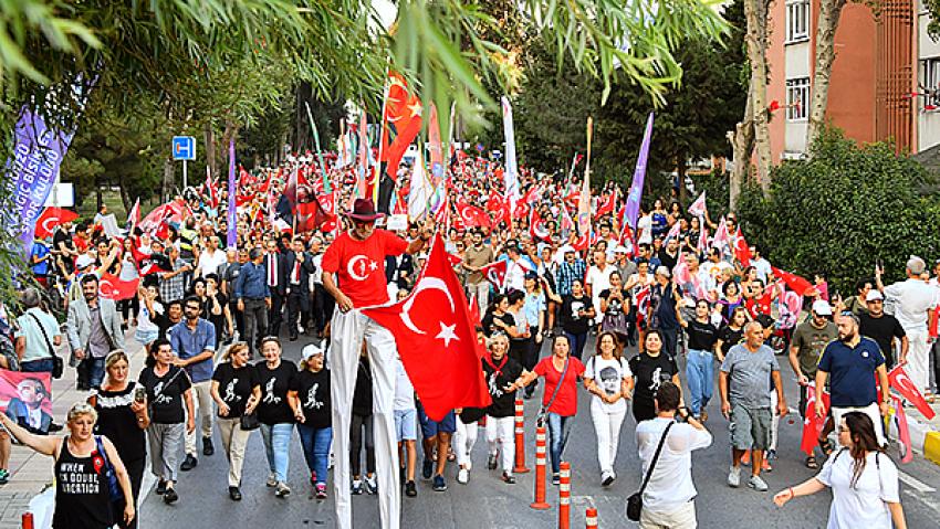 Barış Ve Sevgi Buluşmaları 30 Ağustos Korteji