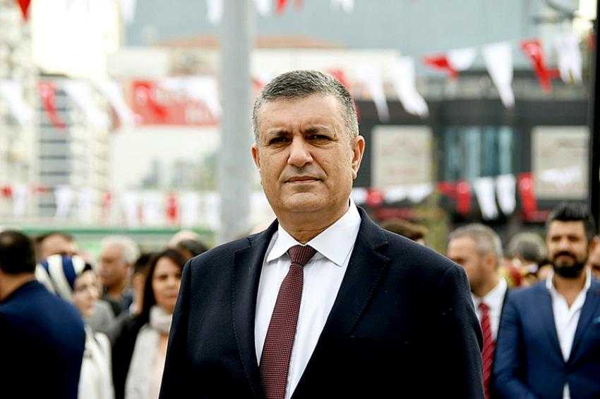 Esenyurt’ta Çelenk Konuldu.